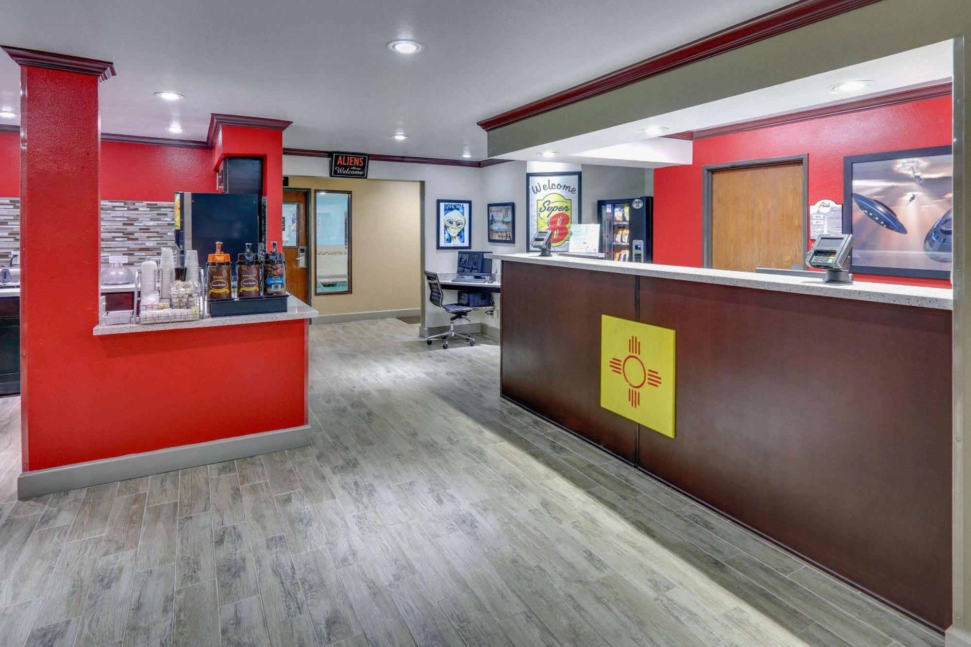 Super 8 By Wyndham Roswell Motell Exteriör bild